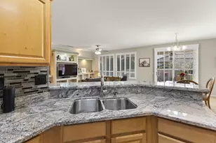 16421 W Desert Wren Ct, Surprise, AZ 85374 - Photo 11