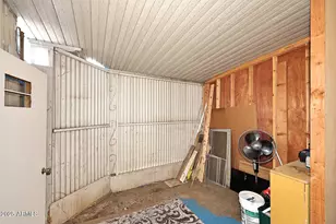 5201 W Camelback Rd, Phoenix, AZ 85031 - Photo 23