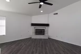 1123 E Constitution Dr, Gilbert, AZ 85296 - Photo 11