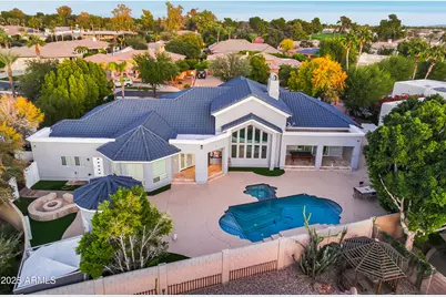 330 N Cloverfield Circle, Litchfield Park, AZ 85340 - Photo 5