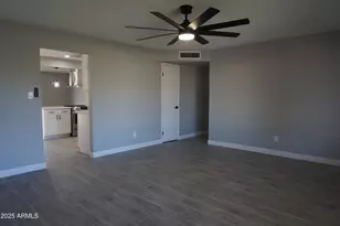 5607 N 73rd Ave, Glendale, AZ 85303 - Photo 11