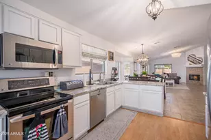 2246 E Soft Wind Dr, Phoenix, AZ 85024 - Photo 13