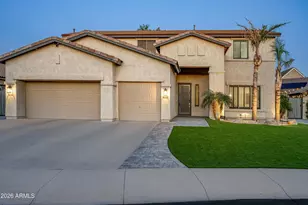 127 N Date Palm Dr, Gilbert, AZ 85234 - Photo 1