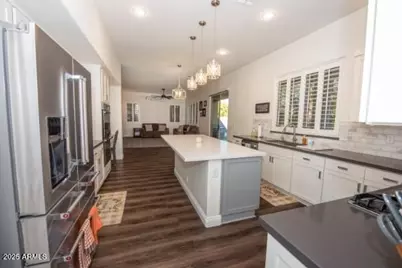 127 N Date Palm Drive, Gilbert, AZ 85234 - Photo 9