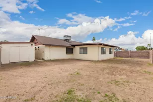 7044 W Cameron Dr, Peoria, AZ 85345 - Photo 33