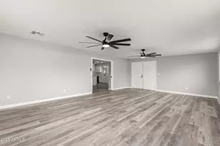 7044 W Cameron Dr, Peoria, AZ 85345 - Photo 9