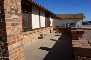 7044 W Cameron Dr, Peoria, AZ 85345 - Photo 3