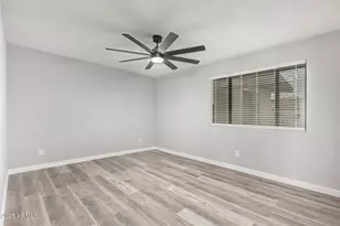 7044 W Cameron Dr, Peoria, AZ 85345 - Photo 17