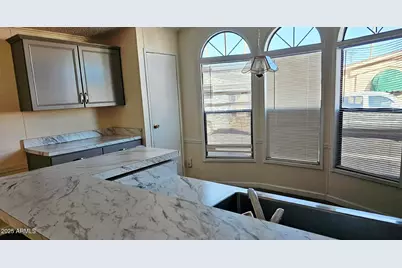 6162 S Pinehurst Drive, Chandler, AZ 85249 - Photo 5