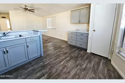 6162 S Pinehurst Drive, Chandler, AZ 85249 - Photo 7