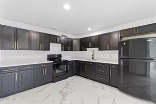 4251 W Rose Ln, Phoenix, AZ 85019 - Photo 5