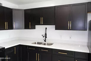 4251 W Rose Ln, Phoenix, AZ 85019 - Photo 11