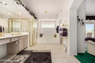 5822 S Amberwood Dr, Chandler, AZ 85248 - Photo 17