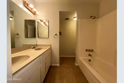 6104 W Townley Avenue, Glendale, AZ 85302 - Photo 7