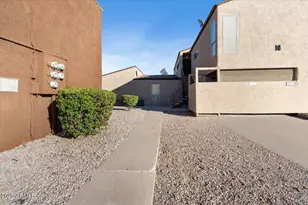 2662 E Oakleaf Dr, Tempe, AZ 85288 - Photo 19