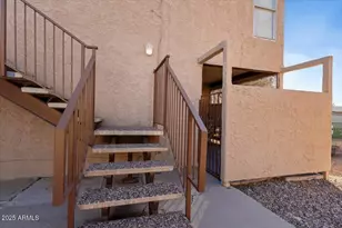 2662 E Oakleaf Dr, Tempe, AZ 85288 - Photo 17