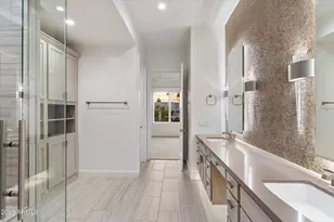 6166 N Scottsdale Rd, Paradise Valley, AZ 85253 - Photo 47