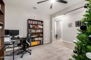 18253 W Louise Dr, Surprise, AZ 85387 - Photo 9