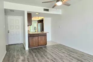 5203 S Monaco Dr, Tempe, AZ 85283 - Photo 5