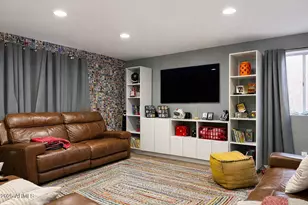 1070 E Oakland St, Chandler, AZ 85225 - Photo 5