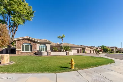 25817 N Lawler Loop, Phoenix, AZ 85083 - Photo 9