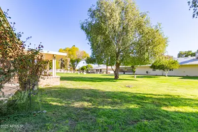 10407 W Desert Forest Circle, Sun City, AZ 85351 - Photo 23