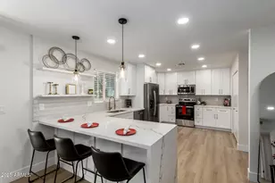 10407 W Desert Forest Cir, Sun City, AZ 85351 - Photo 9