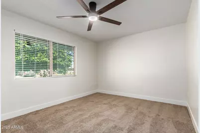 10407 W Desert Forest Circle, Sun City, AZ 85351 - Photo 17