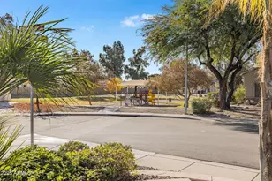 1650 E Countrywalk Ln, Chandler, AZ 85225 - Photo 21