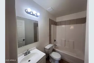 2549 E Chipman Road #2, Phoenix, AZ 85040 - Photo 23