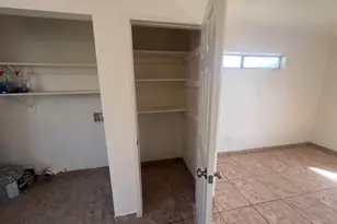 2549 E Chipman Rd, Phoenix, AZ 85040 - Photo 11