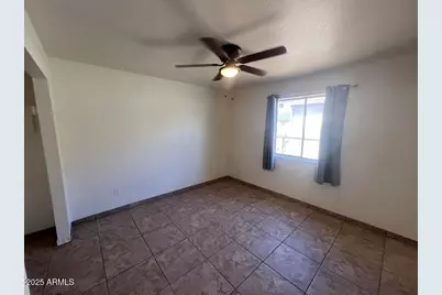 2549 E Chipman Road #2, Phoenix, AZ 85040 - Photo 29