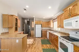 1890 N Ridge Way, Casa Grande, AZ 85122 - Photo 11