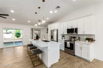 25220 S Kansas Avenue, Sun Lakes, AZ 85248 - Photo 13