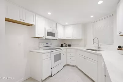 4850 E Desert Cove Avenue #240, Scottsdale, AZ 85254 - Photo 9