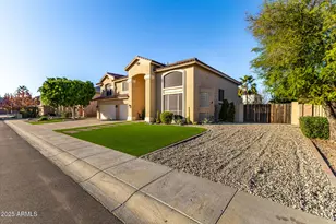 1392 E Powell Way, Chandler, AZ 85249 - Photo 3