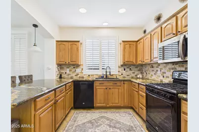 2326 W Sleepy Ranch Road, Phoenix, AZ 85085 - Photo 9