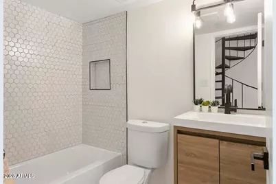 1425 E Desert Cove Avenue #33, Phoenix, AZ 85020 - Photo 5