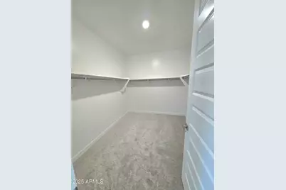 9845 S 11th Place, Phoenix, AZ 85042 - Photo 15