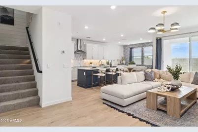 9845 S 11th Place, Phoenix, AZ 85042 - Photo 5