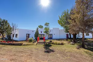 1151 E Border Rd, Bisbee, AZ 85603 - Photo 23