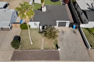 1144 E Sunnyslope Ln, Phoenix, AZ 85020 - Photo 3