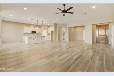 361Xx N 17th Avenue, Phoenix, AZ 85086 - Photo 11