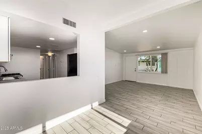 6708 E Cheery Lynn Road #B, Scottsdale, AZ 85251 - Photo 15