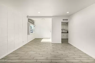 6708 E Cheery Lynn Road #B, Scottsdale, AZ 85251 - Photo 11