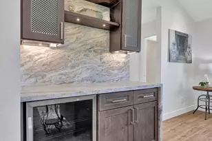 1362 E Wickieup Ln, Phoenix, AZ 85024 - Photo 17