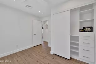 1362 E Wickieup Ln, Phoenix, AZ 85024 - Photo 35