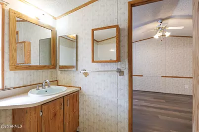 450 W Sunwest Drive #10, Casa Grande, AZ 85122 - Photo 19