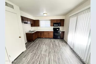 4520 W Hatcher Road, Glendale, AZ 85302 - Photo 11