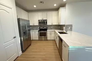 7726 E Baseline Rd, Mesa, AZ 85209 - Photo 11